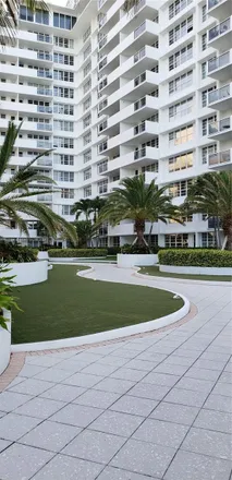 Buy this 1 bed condo on 100 Lincoln Road in Miami Beach, FL 33139