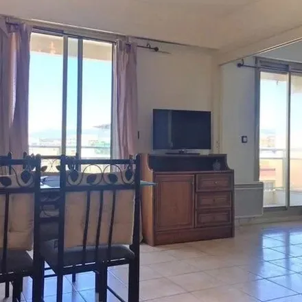 Rent this 2 bed apartment on 20 Avenue Docteur Fabre in 06160 Antibes, France