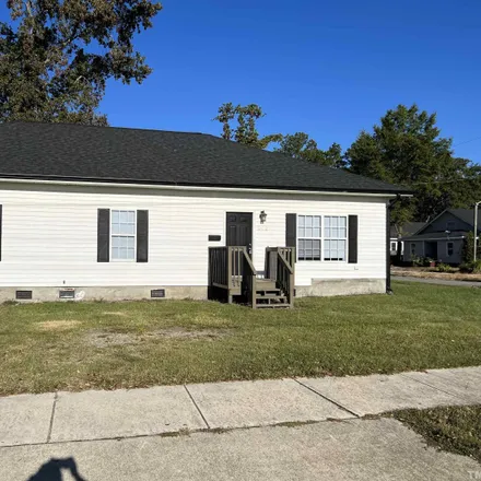Rent this 3 bed townhouse on 598 East Johnston Street in Smithfield, NC 27577