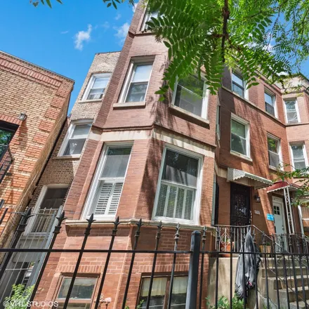 Buy this 6 bed duplex on 716 South Claremont Avenue in Chicago, IL 60612