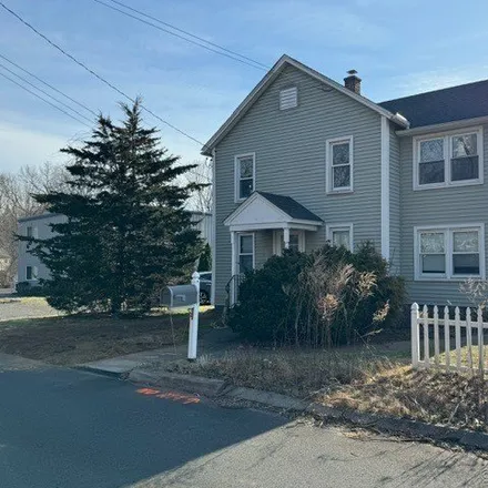 Rent this 3 bed apartment on 63 East Summer Street in Southington, CT 06479