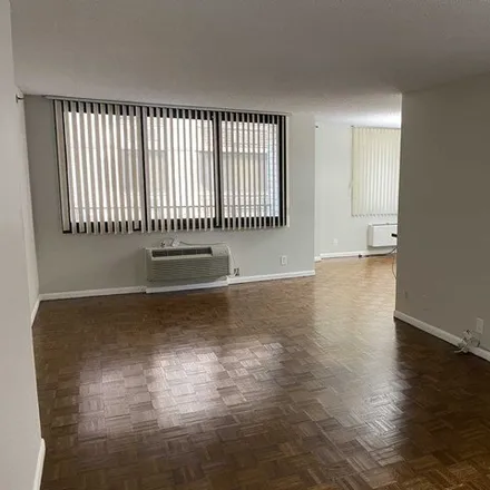 Buy this 1 bed condo on 330 Prospect Avenue in Hackensack, NJ 07601