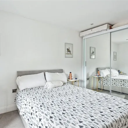 Rent this 2 bed apartment on Bizzaro in 18-22 Craven Road, London