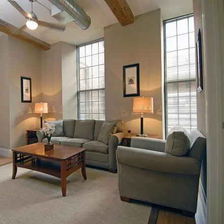 Rent this 4 bed apartment on Junction Shop Lofts in Jackson Street, Main South