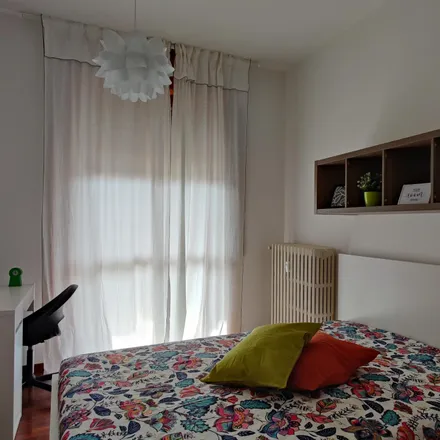 Rent this 6 bed room on Rodolfo Saviola in Via Nicola Piccinni 25, 20131 Milan MI