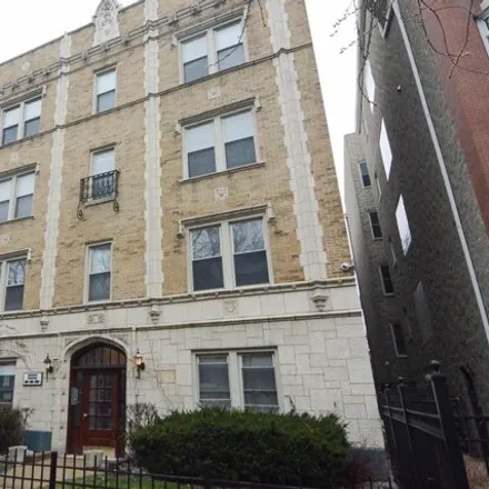 Rent this studio house on 640 West Wrightwood Avenue in Chicago, IL 60614