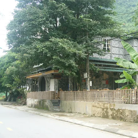 Rent this 4 bed house on Hà Giang in Nguyễn Trãi, VN