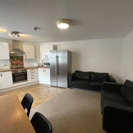 Image 1 - 2 Taddiford Road, Exeter, EX4 4AY, United Kingdom - Apartment for rent