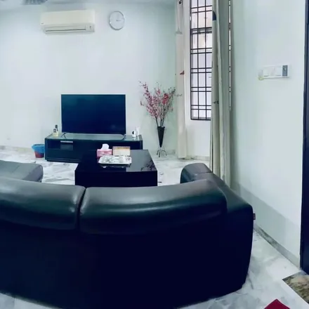 Rent this 1 bed apartment on Jalan Sungai Putus 1 in 41400 Klang City, Selangor