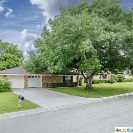 Image 1 - 704 Oakland Avenue, Gonzales, TX 78629, USA - House for sale