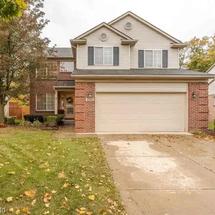 Buy this 4 bed house on 17135 Catherine Court in Livonia, MI 48152