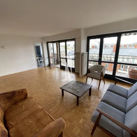 Rent this 5 bed apartment on 1 bv Place d'Italie in 75013 Paris, France