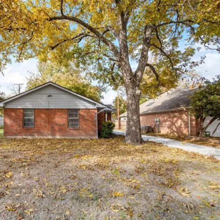 Buy this 3 bed house on 353 Roberts Avenue in Terrell, TX 75160