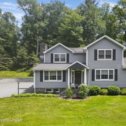 Buy this 5 bed house on 630 Route 507 in Paupack, Pennsylvania