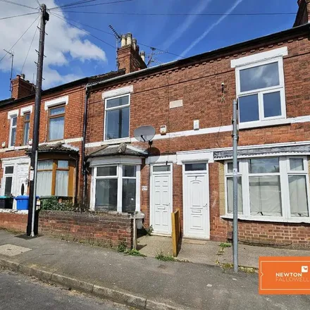 Image 3 - Byron Street, Mansfield Woodhouse, NG18 5NX, United Kingdom - Townhouse for rent