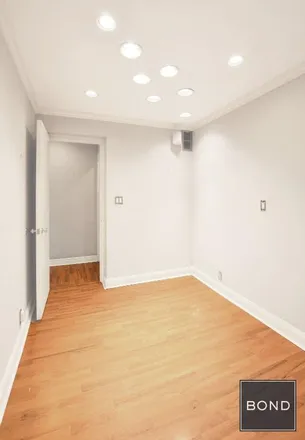 Image 2 - 124 East 72nd Street, New York, NY 10021, USA - Apartment for rent