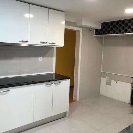 Rent this 2 bed apartment on Espaço Casa in Rua Alto do Forte, 2635-433 Rio de Mouro