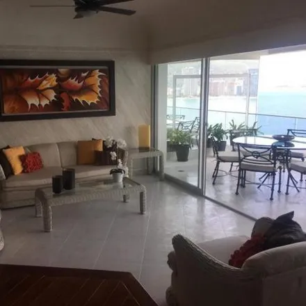 Rent this 3 bed apartment on Cerrada Caracol in Playa Guitarrón, 39300 Acapulco