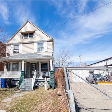 Image 3 - Zak Box, 7100 Clark Avenue, Cleveland, OH 44102, USA - House for sale