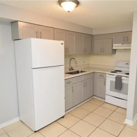 Image 9 - 1396 Lexington Court, Hillsborough County, FL 33612, USA - Apartment for rent
