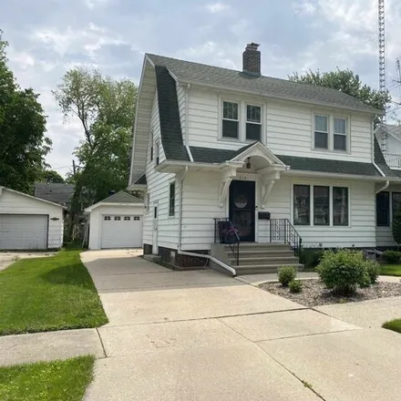 Buy this 3 bed house on 540 Monroe Street in Janesville, WI 53545
