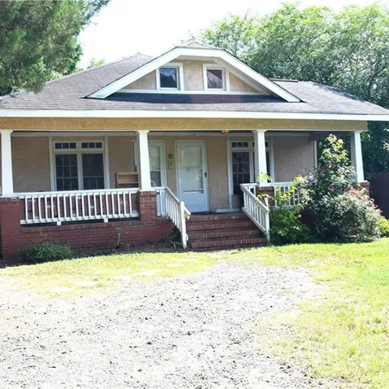 Buy this 3 bed duplex on 3741 Davis Avenue in Charlotte, NC 28208