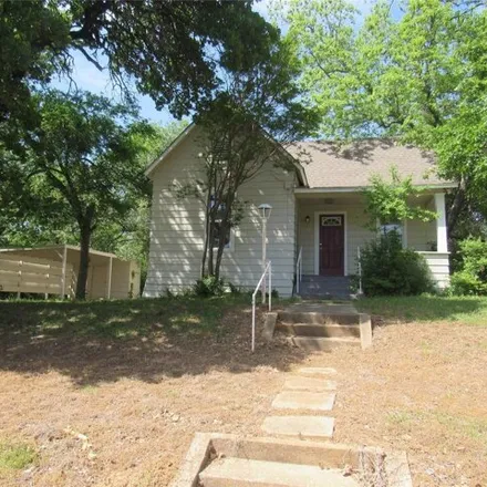 Buy this 2 bed house on 337 West Murray Street in Denison, TX 75020