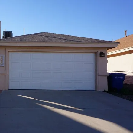 Image 1 - 5420 Roger Maris Drive, El Paso, TX 79934, USA - House for rent