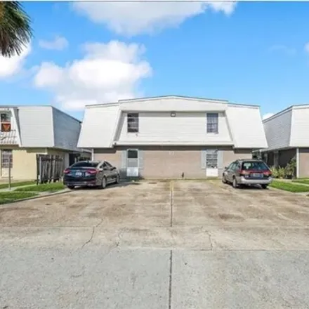 Buy this 8 bed house on 312 Ruby Street in Terrytown, Jefferson Parish