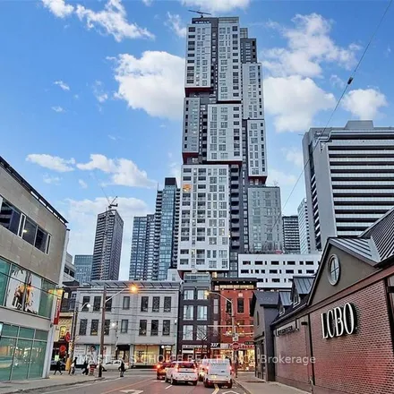 Image 4 - Picasso Condos, 318 Richmond Street West, Old Toronto, ON M5V 3M6, Canada - Apartment for rent
