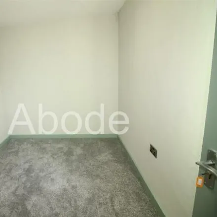 Image 7 - Radio Aire, Willow Close, Leeds, LS4 2HF, United Kingdom - House for rent