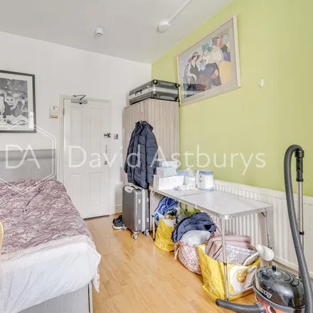 Rent this studio apartment on 37 in 39 Church Way, London