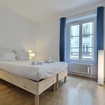 Rent this 3 bed apartment on 64 Rue du Couédic in 75014 Paris, France