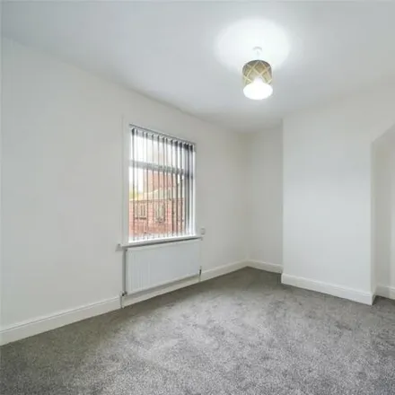 Image 4 - 44 Rushmere Avenue, Manchester, M19 3EH, United Kingdom - House for rent