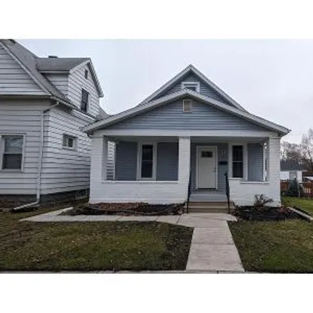 Buy this 4 bed house on 281 Elm Street in Rossford, Wood County