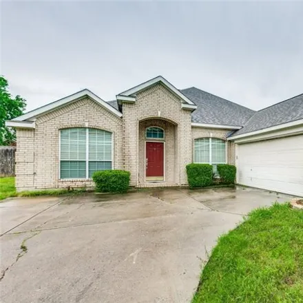 Buy this 4 bed house on 2569 Quail Hollow Drive in Sachse, TX 75048