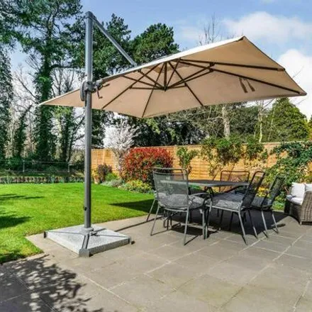 Image 4 - Manor House Gardens, Wormley, EN10 6GN, United Kingdom - Townhouse for sale