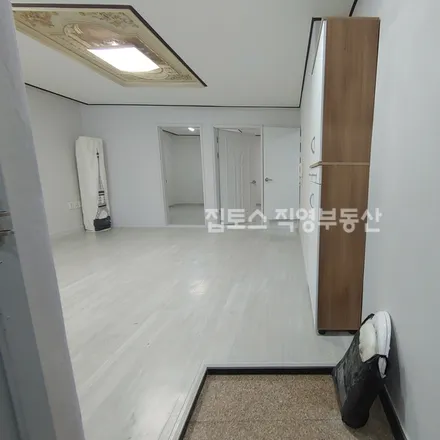 Rent this 2 bed apartment on 서울특별시 서초구 양재동 203-5