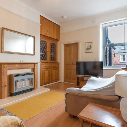 Image 6 - Grosvenor Avenue, Newcastle upon Tyne, NE2 2NP, United Kingdom - Apartment for rent