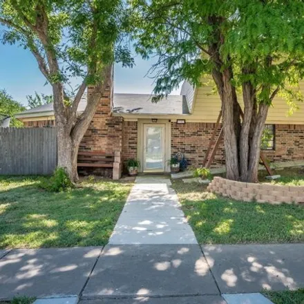 Buy this 3 bed house on 3101 S Philadelphia St in Amarillo, Texas