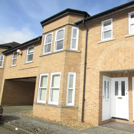 Rent this 3 bed apartment on St Leonard's Street in Stamford, PE9 2JZ