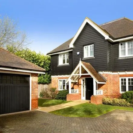Rent this 6 bed house on Lord Reith Place in Beaconsfield, HP9 2GE