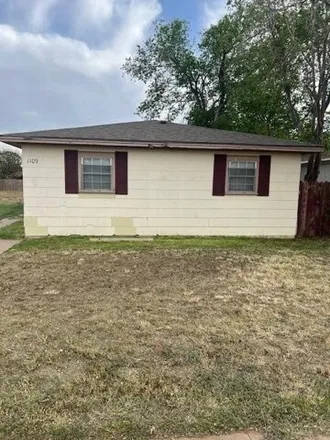 Rent this 2 bed house on 1175 45th Street in Lubbock, TX 79412