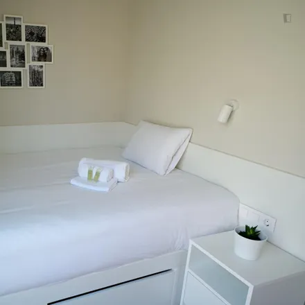 Rent this 4studio apartment on Carrer del Doctor Jaume Ferran i Clua in 08094 l'Hospitalet de Llobregat, Spain