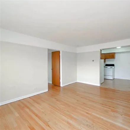 Rent this 1 bed condo on 520 W Buckingham Pl