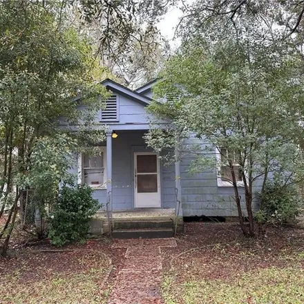 Buy this 5 bed house on 685 Dexter Avenue in Mobile, AL 36604