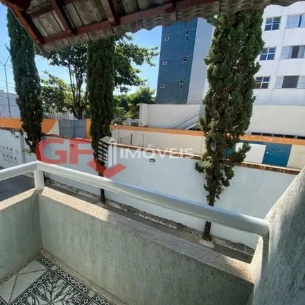 Rent this 2 bed house on Avenida Silviano Brandão in Floresta, Belo Horizonte - MG