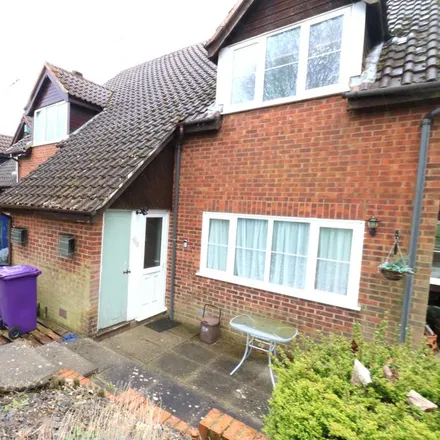 Image 7 - Wadnall Way, Knebworth, SG3 6DX, United Kingdom - House for rent