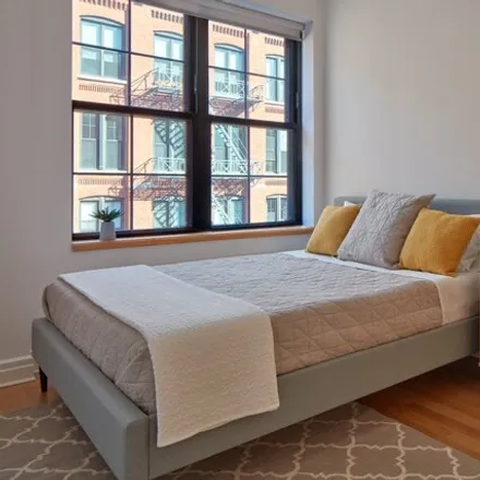 Image 3 - DUMBO Historic District, Pearl Street, New York, NY 11201, USA - House for rent