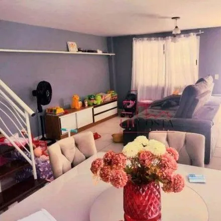 Buy this 4 bed house on Rua 31 in Serra Grande, Niterói - RJ